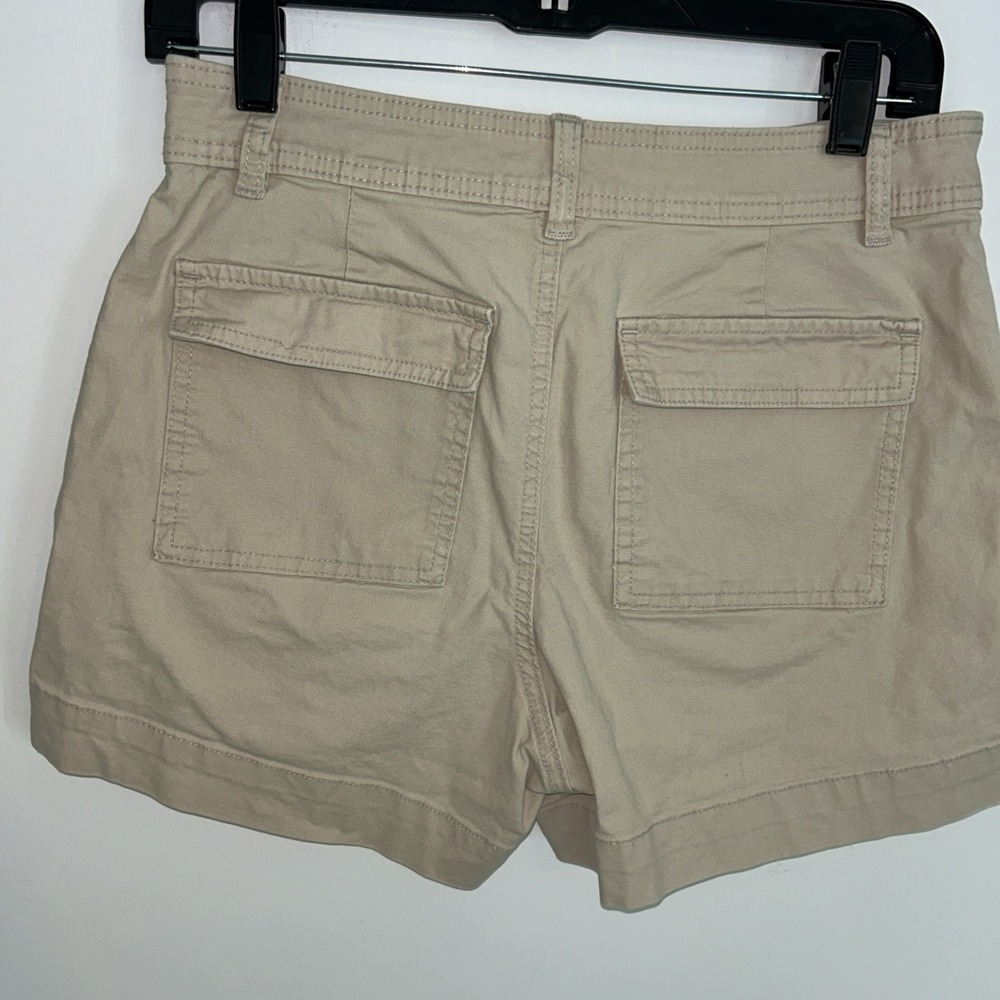 A New Day Women Tan Khaki High Rise Utility Stretch Shorts Size 6 Front Pockets - Picture 5 of 6